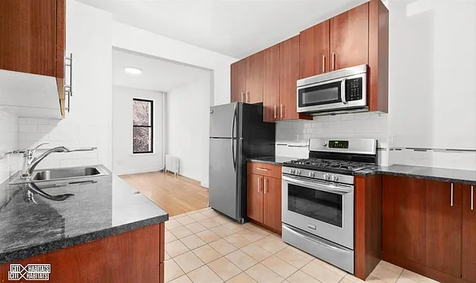 Rented by Citi Habitats | media 9