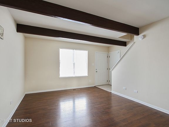 2nd image of 537 Normandie Ln