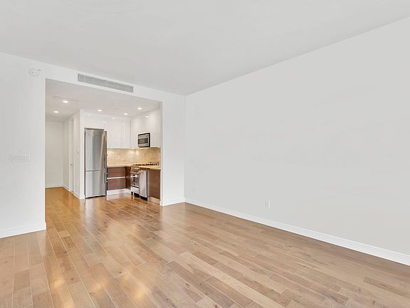 4th image of 11-35 45th Ave #4H