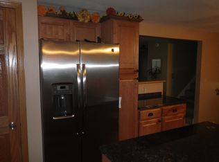 2466 Oakwood Dr, Green Bay, WI 54304