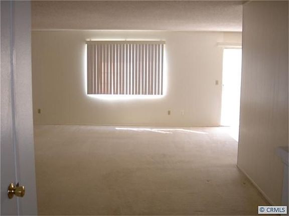 4th image of 15152 Leeds Cir