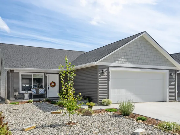 31770 N 8th Ave, Spirit Lake, ID 83869