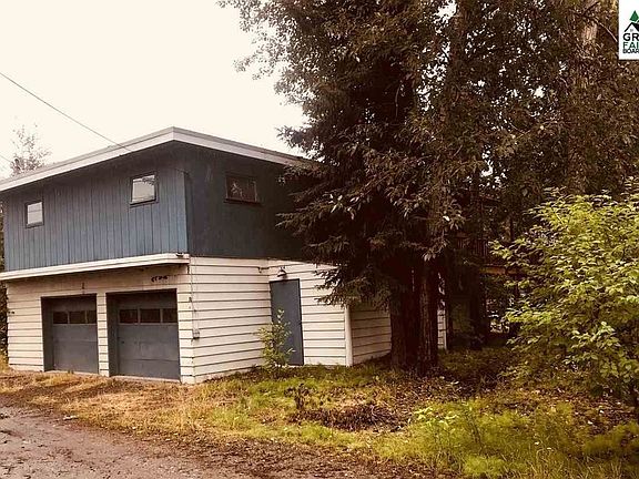 3rd image of 428 Eureka Ave