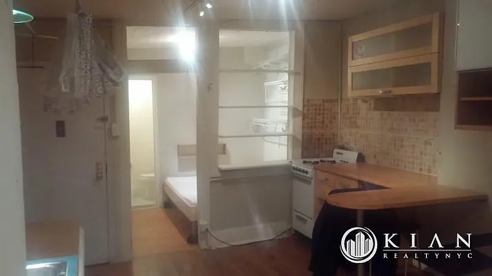 Rented by Kian Realty | media 12