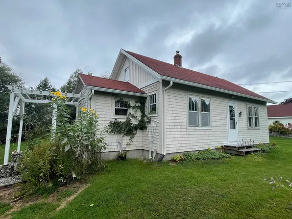 7731 Highway 329, East River Pt, NS B0J 1T0