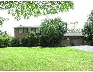 114 Leona St photo 1