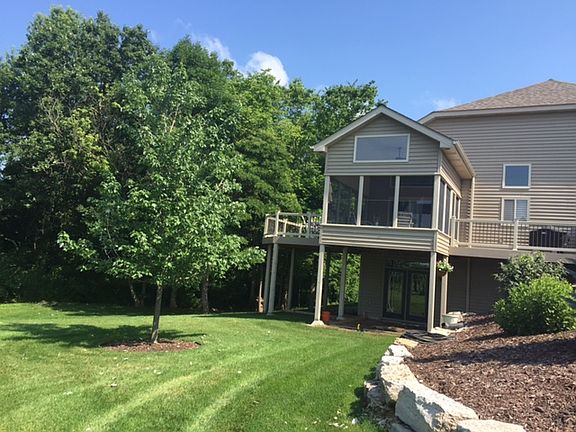 4th image of 221 Mallard Pointe Blvd