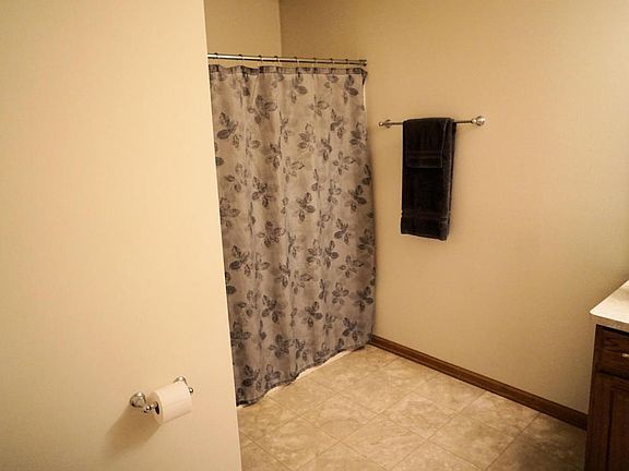4th image of 5349 W Yale Dr