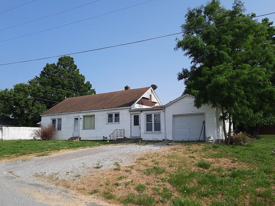 113 W Hale St, Goreville, IL 62939 Zillow
