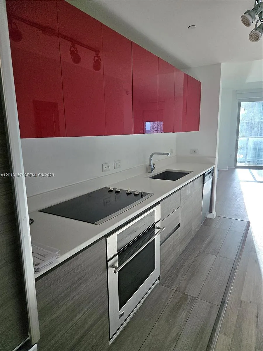 Building Photo - 1100 S Miami Ave #1505