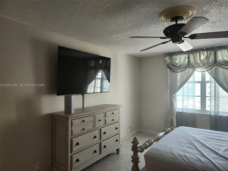 3725 S Ocean Dr #1108 — Photo 13