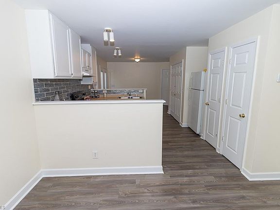 5th image of 2205 Acorn Rd