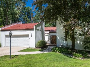 2415 Freetown Dr, Reston, VA 20191