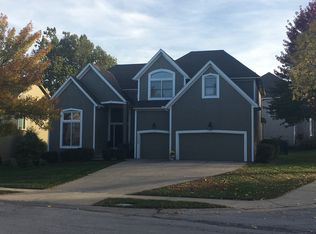 11209 W 141st St, Overland Park, KS 66221