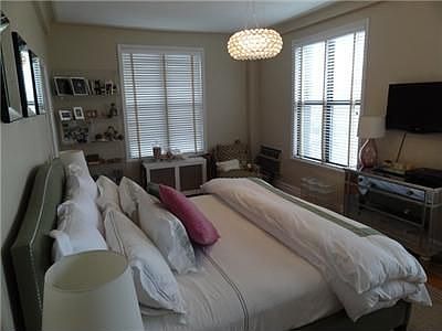 4th image of 740 W End Ave APT 132