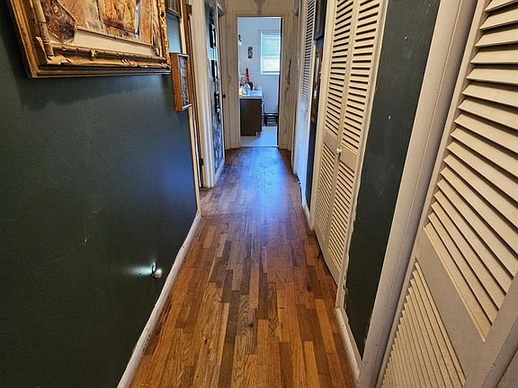 2nd image of 1429 Holloway St
