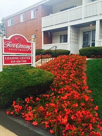 Entrance to Leasing