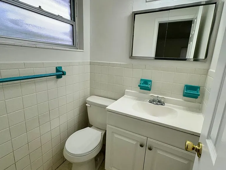 1317 Cambridge Dr — Photo 14