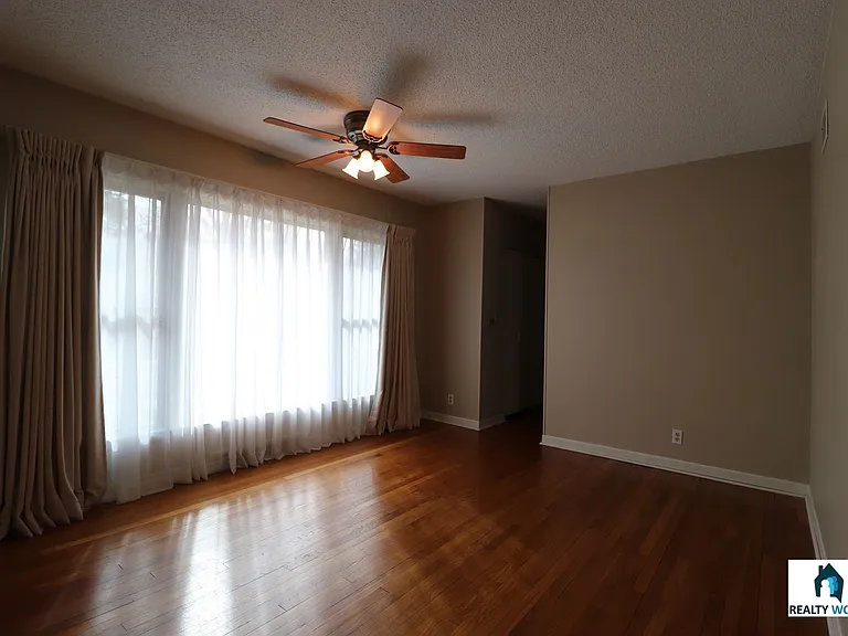 3800 Calvert St — Photo 10