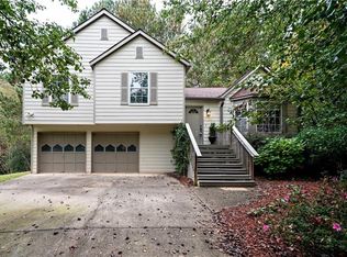 1043 Braddock Cir, Woodstock, GA 30189