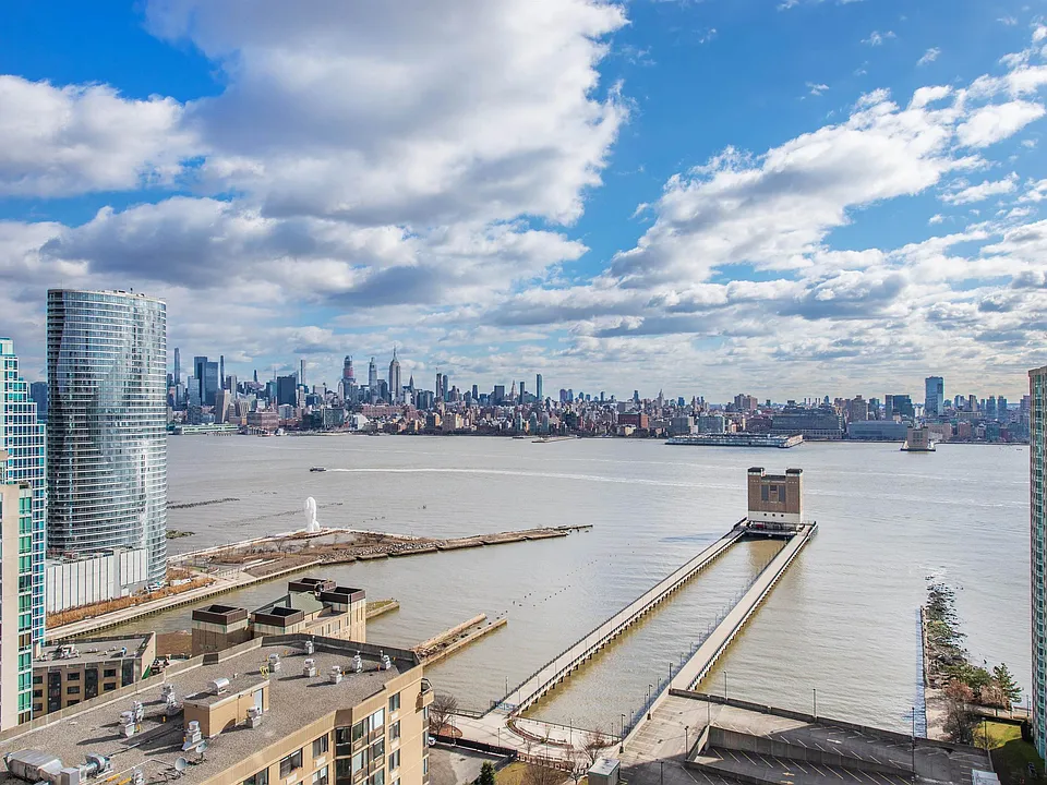 45 River Dr S #1402