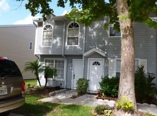 8542 J R Manor Dr, Tampa, FL 33634