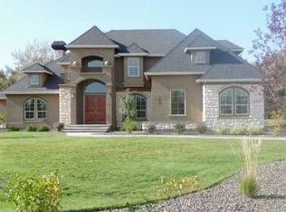 198 E Riversedge Dr, Eagle, ID 83616