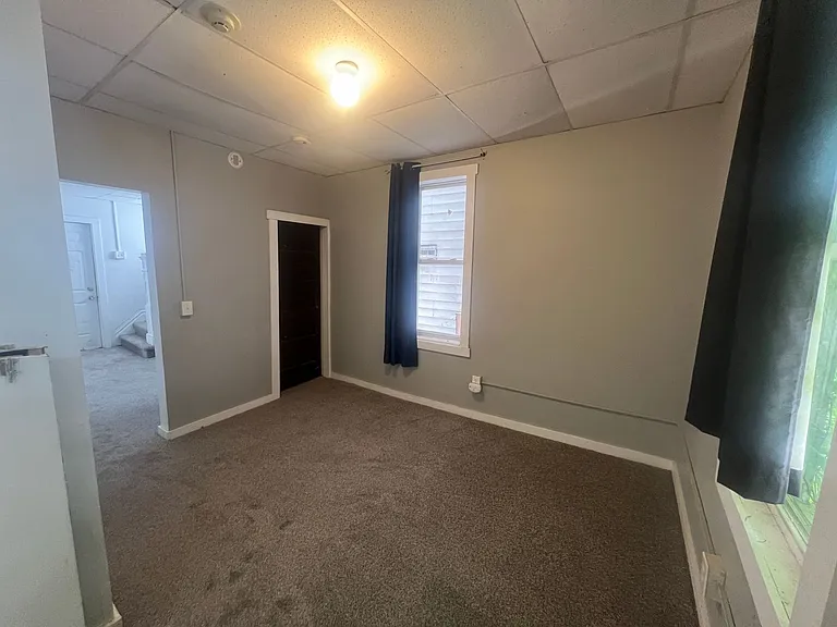 535 Locust Ave — Photo 2