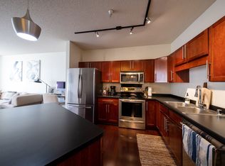310 E 18th St APT 202, Minneapolis, MN 55404