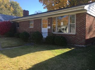 114 N 42nd St, Belleville, IL 62226