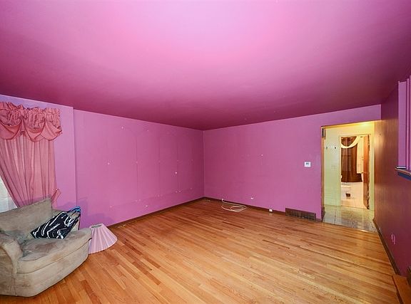 3rd image of 5012 W Van Buren St APT D