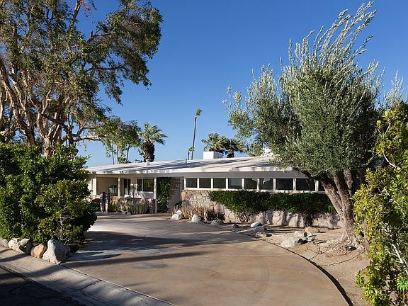 4th image of 2360 N Janis Dr