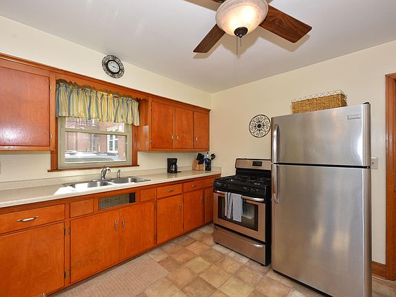 3rd image of 3602 W Ohio Ave #3602A