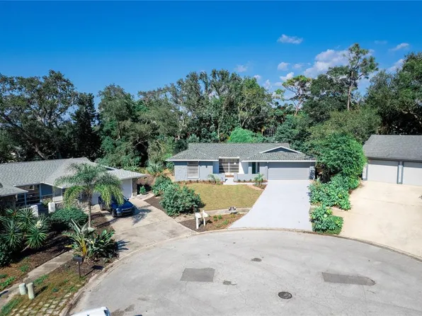 1395 Burnt Oak St, Tarpon Springs, FL 34689