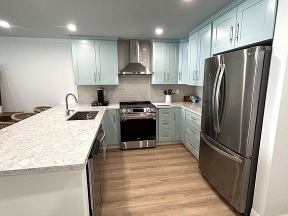 2nd image of 400 N Surf Road #1105