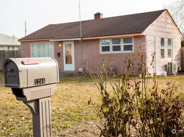 1244 E Spruce Street, Othello, WA 99344