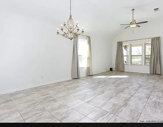 3 bed, 1678 sqft, $2,050 — Photo 4