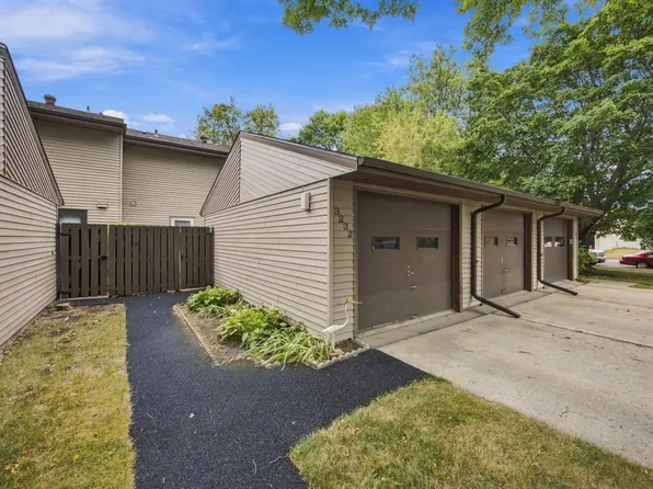 3232 2nd St N, Fargo, ND 58102