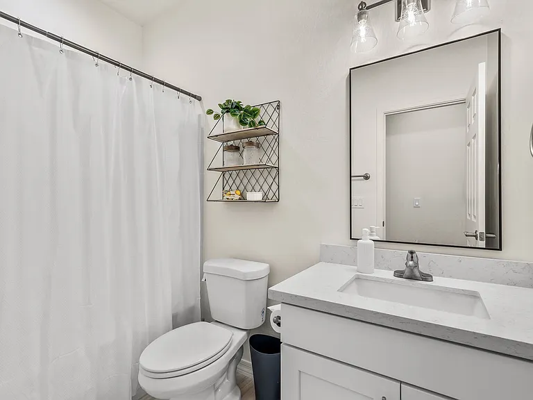 3001 E Butler Ave #16 — Photo 8