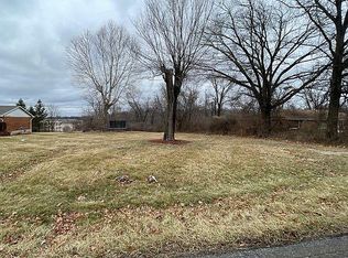 4555 Parker Rd, Florissant, MO 63033