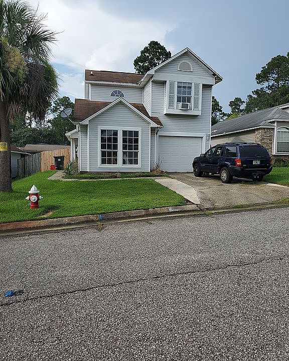 1st image of 2070 Cambridge Cir
