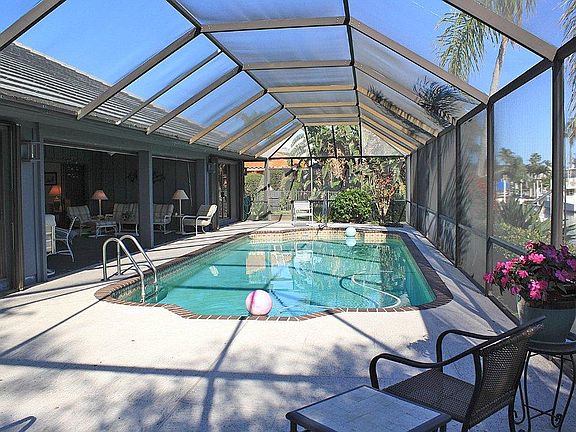 3rd image of 8876 SE Harbor Island Way