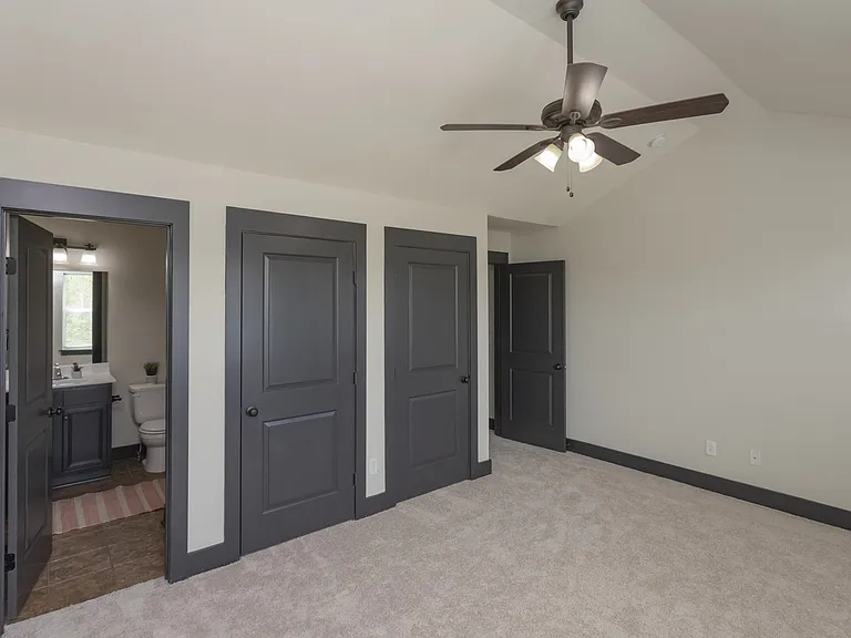 140 Shiaway Ct — Photo 10