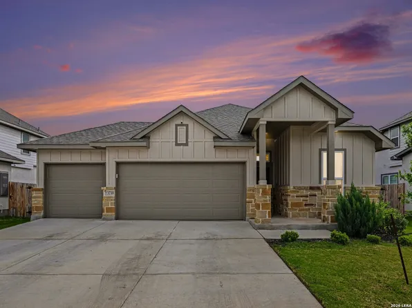 3739 Canby Oak Bluff, Seguin, TX 78155