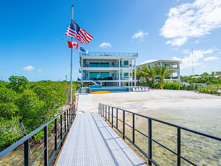 528 Bay Shore Dr — Photo 90