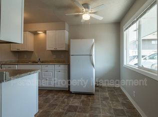 932 NE 86th St, Vancouver, WA 98665