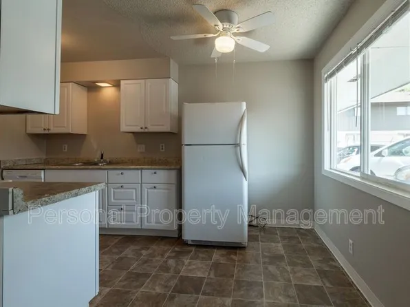 932 NE 86th St, Vancouver, WA 98665