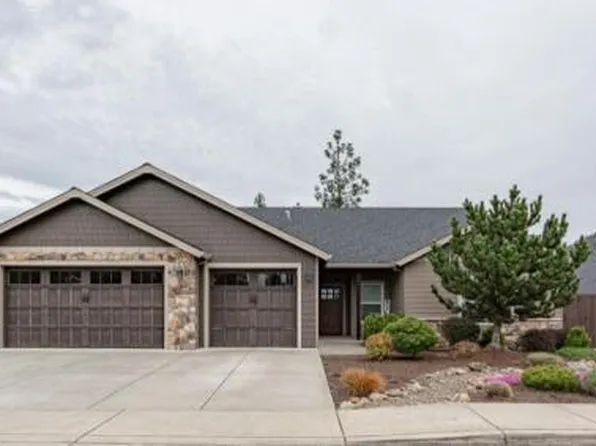 217 White Oak Way, Shady Cove, OR 97539