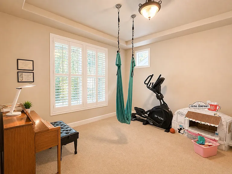 11018 NW Ironwood Ln — Photo 11