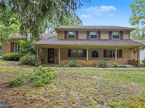 381 Ironstone Ridge Rd, Lancaster, PA 17603